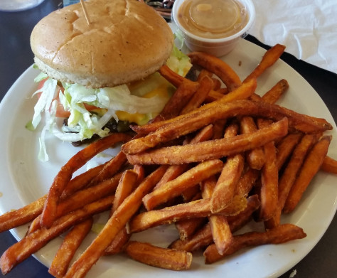 green-chile-owl-burger-with-sweet-potato-fries-e1416580050591 Owl Café Green Chile Cheeseburger and Sweet Potato Fries.