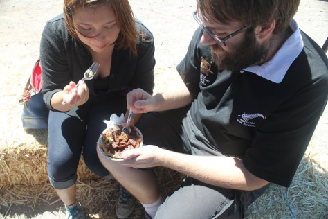 pie-town-sharing-the-pie Pie Town - Sharing the Pie